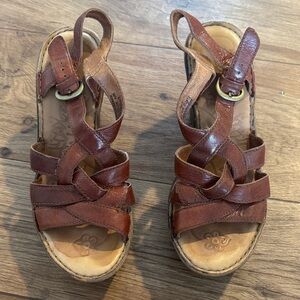 Born Women's Tan Leather Sandals